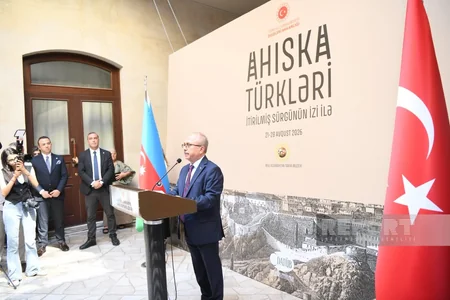 Bakıda Ahıska türkləri-itmiş sürgünün izində sərgisinin açılışı olub