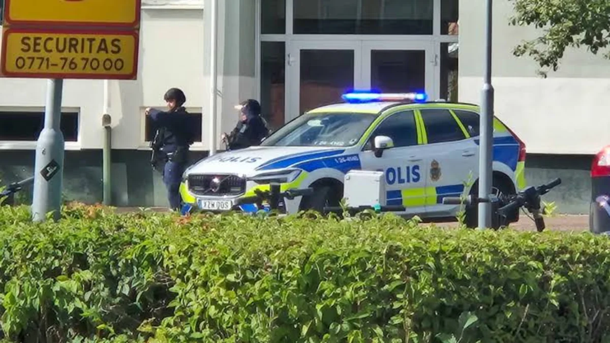 В Швеции злоумышленник с мачете ранил нескольких человек