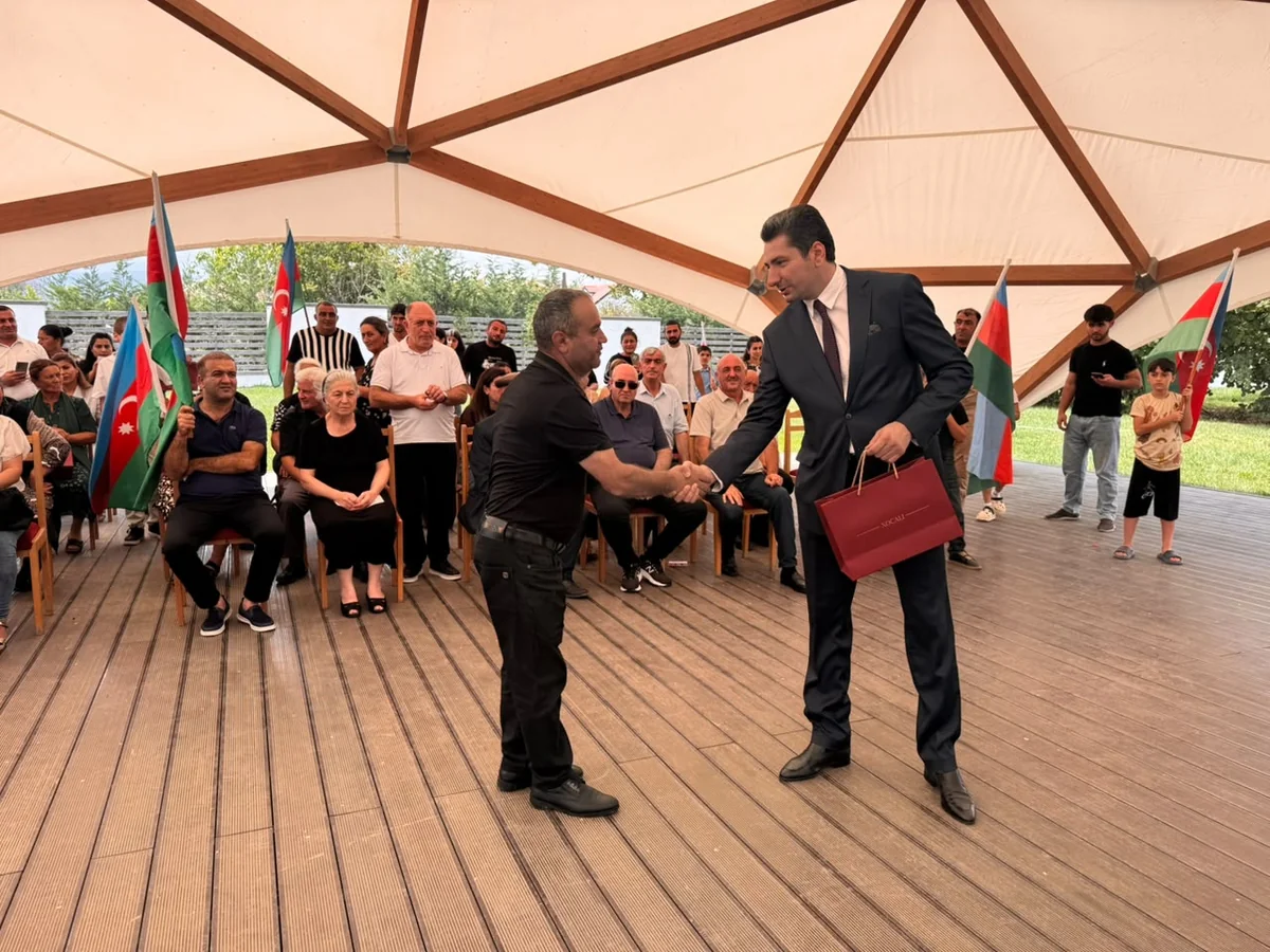 Növbəti köç karvanları Xankəndi, Xocalı və Ağdərəyə çatıb, açarlar təqdim edilib - YENİLƏNİB-2