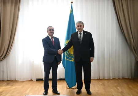Azerbaijan, Kazakhstan mull strengthening allied relations