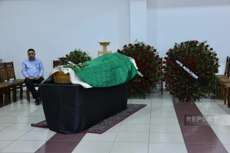 Əməkdar jurnalist Nurani dəfn edilib - YENİLƏNİB 2