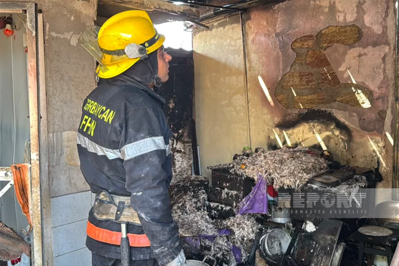 В Сумгайыте загорелся дом, есть пострадавший