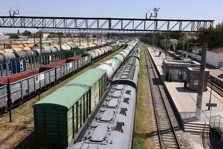 Train carrying Russian wheat, propane for Armenia departs from Bilajari station