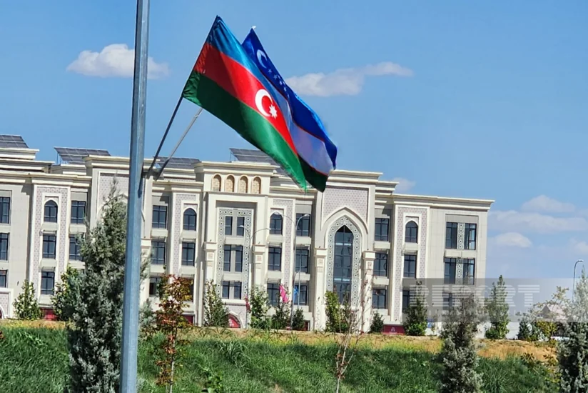 Tashkent streets decorated with Azerbaijan and Uzbekistan flags