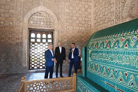 Azərbaycan ilə Özbəkistanın prezidentləri və birinci xanımları Buxarada İsmayıl Samani türbəsi ilə tanış olublar - YENİLƏNİB