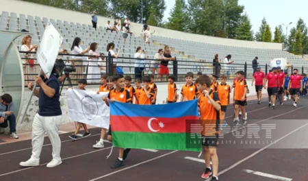 Qubada III Ulduz Cup beynəlxalq futbol turniri start götürüb