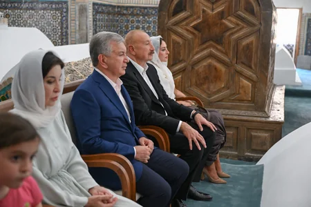 Presidents and First Ladies of Azerbaijan and Uzbekistan visit Poi-Kalyan Complex in Bukhara