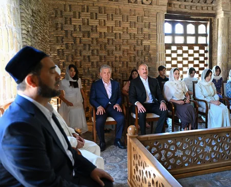 Azərbaycan ilə Özbəkistanın prezidentləri və birinci xanımları Buxarada İsmayıl Samani türbəsi ilə tanış olublar - YENİLƏNİB