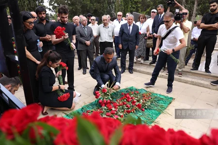 Xalq artisti Tofiq Bakıxanov dəfn olunub - YENİLƏNİB-2