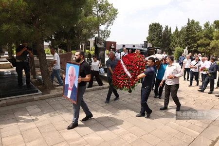 Xalq artisti Tofiq Bakıxanov dəfn olunub - YENİLƏNİB-2