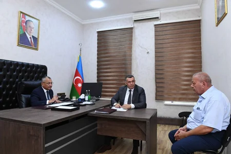 Rövşən Rzayev vətəndaş qəbulu keçirib
