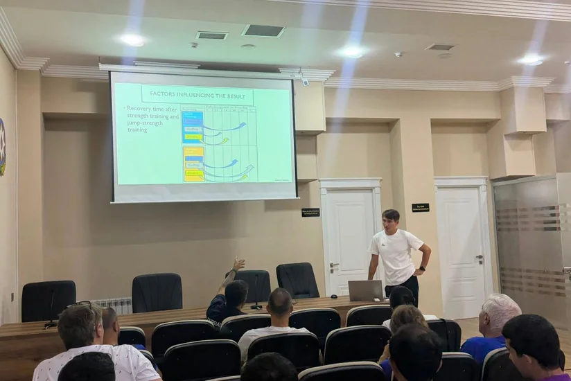 Valentin Buliçev Bakıda məşqçilərlə növbəti görüş keçirib