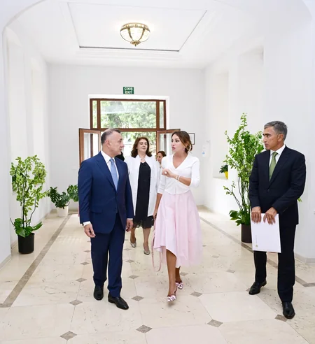 Birinci vitse-prezident Mehriban Əliyeva Elmi-Tədqiqat Pediatriya İnstitutunu ziyarət edib
