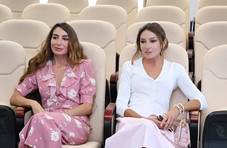 Mehriban Əliyeva Bilgəh incəsənət məktəbinin açılışında iştirak edib