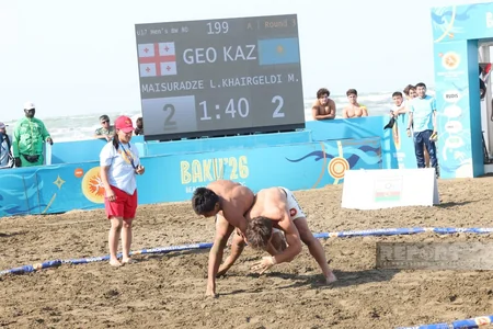 Azərbaycanın çimərlik güləşçiləri Bakıdakı dünya çempionatında 8 medal qazanıblar