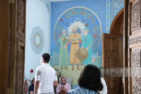 Şahi-Zində və Uluqbəy rəsədxanası mediaforum nümayəndələrini heyran edib