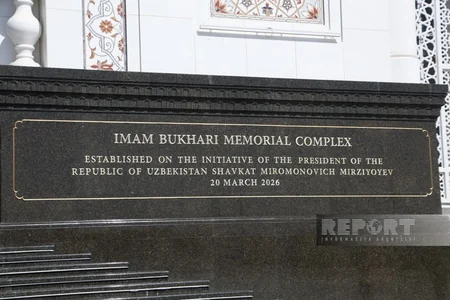 Beynəlxalq mediaforumun iştirakçıları Özbəkistanda İmam əl-Buxari kompleksini ziyarət ediblər