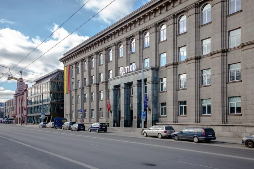 Fire breaks out at Lithuanian Foreign Ministry building in Vilnius