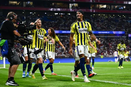 Fənərbağça 18 ildən sonra Çempionlar Liqasının Liqa mərhələsinə yüksəlib
