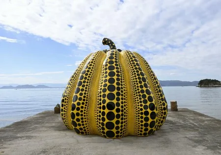 Japanese avant-garde artist Yayoi Kusama dies at 97