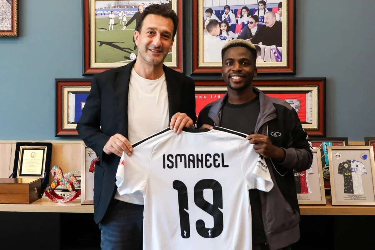Qarabağ nigeriyalı hücumçu Taofik İsmahili heyətinə qatıb