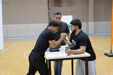 Qol güləşi üzrə Naxçıvan birinciliyi keçirilib