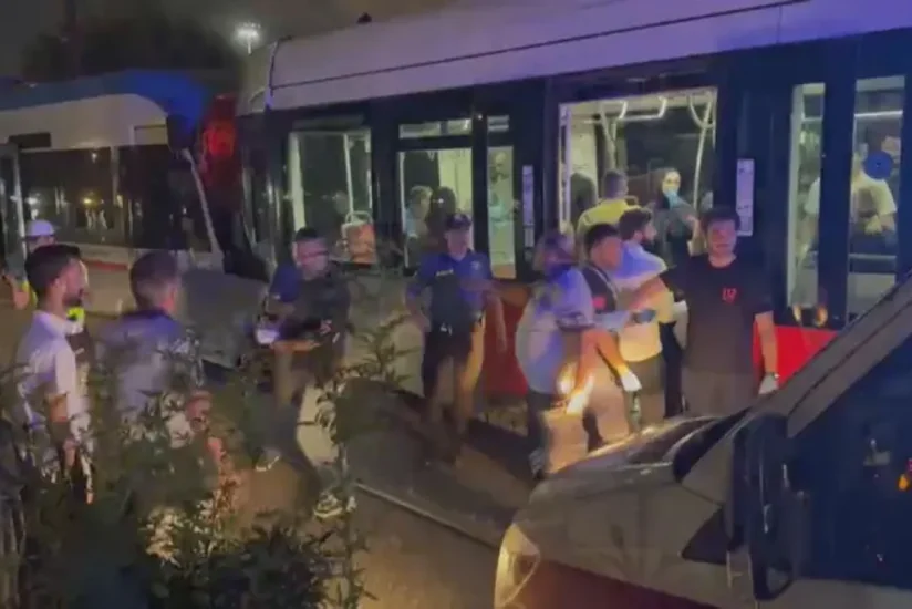 İstanbulda tramvaylar toqquşub, 9 nəfər xəsarət alıb - YENİLƏNİB