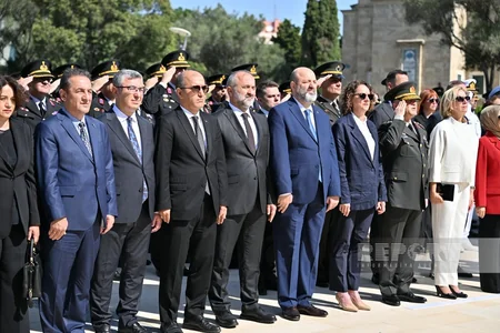 Türkiyənin Zəfər Bayramı münasibətilə Bakıda Türk şəhidliyi ziyarət edilib