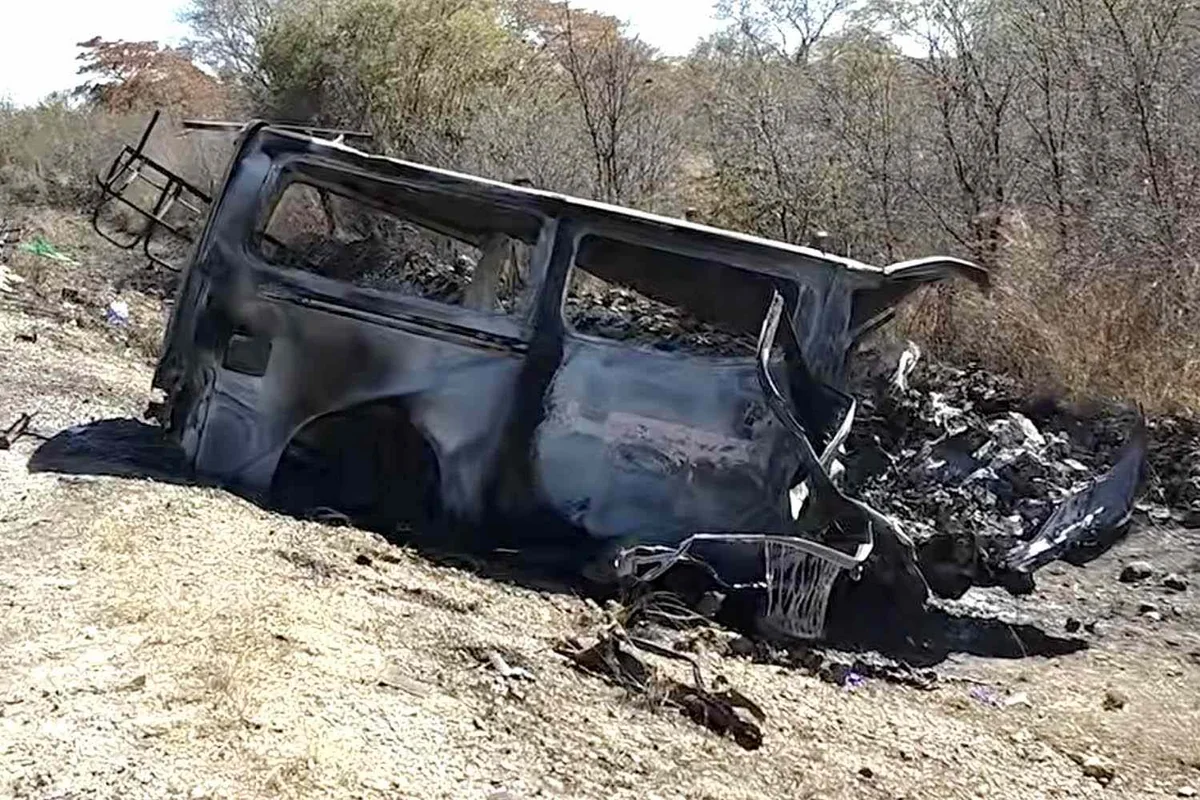 Over 20 killed in Zimbabwe bus-truck collision