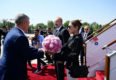 Ilham Aliyev arrives in Kyrgyzstan for working visit