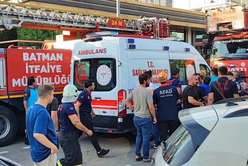 Türkiyədəki yanğında Mehmet Şimşəkin bacısı qızı da ölüb - YENİLƏNİB