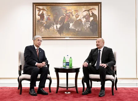 İlham Əliyevin Bişkekdə Qazaxıstan Prezidenti ilə görüşü keçirilib - YENİLƏNİB-2