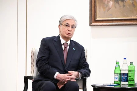 İlham Əliyevin Bişkekdə Qazaxıstan Prezidenti ilə görüşü keçirilib - YENİLƏNİB-2