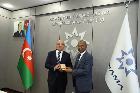 Azerbaijan, Kenya discuss cooperation in humanitarian demining