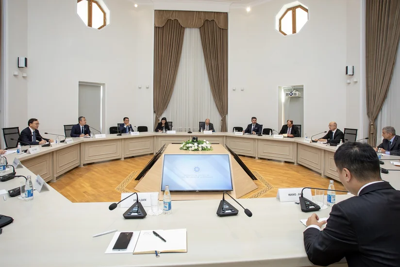Azərbaycan və Çin Xəzərdə mümkün enerji layihələrini müzakirə edib