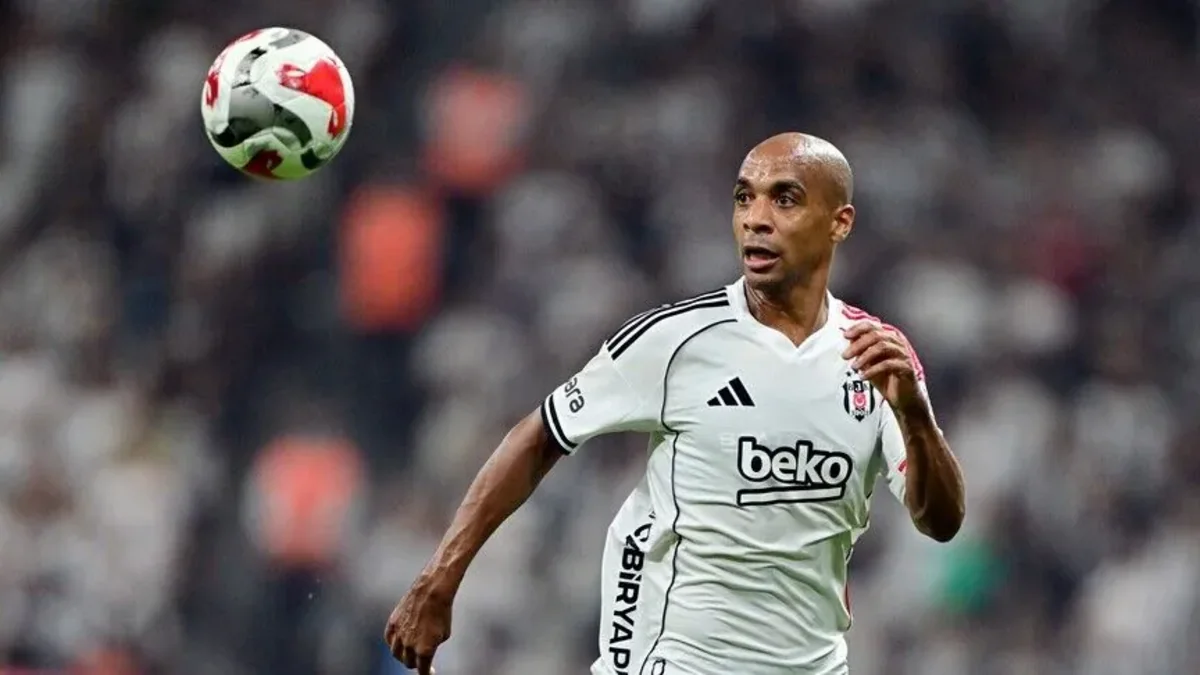 Beşiktaş Joao Mario ilə yollarını ayırdığını açıqlayıb