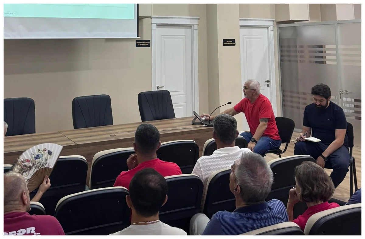 Almaniyalı mütəxəssis Azərbaycanın atletika məşqçiləri üçün seminar keçib