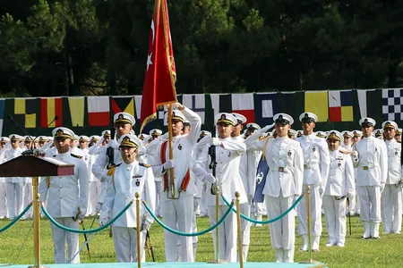 Türkiyədə məzun olan Azərbaycan hərbçilərinə diplomlar təqdim edilib