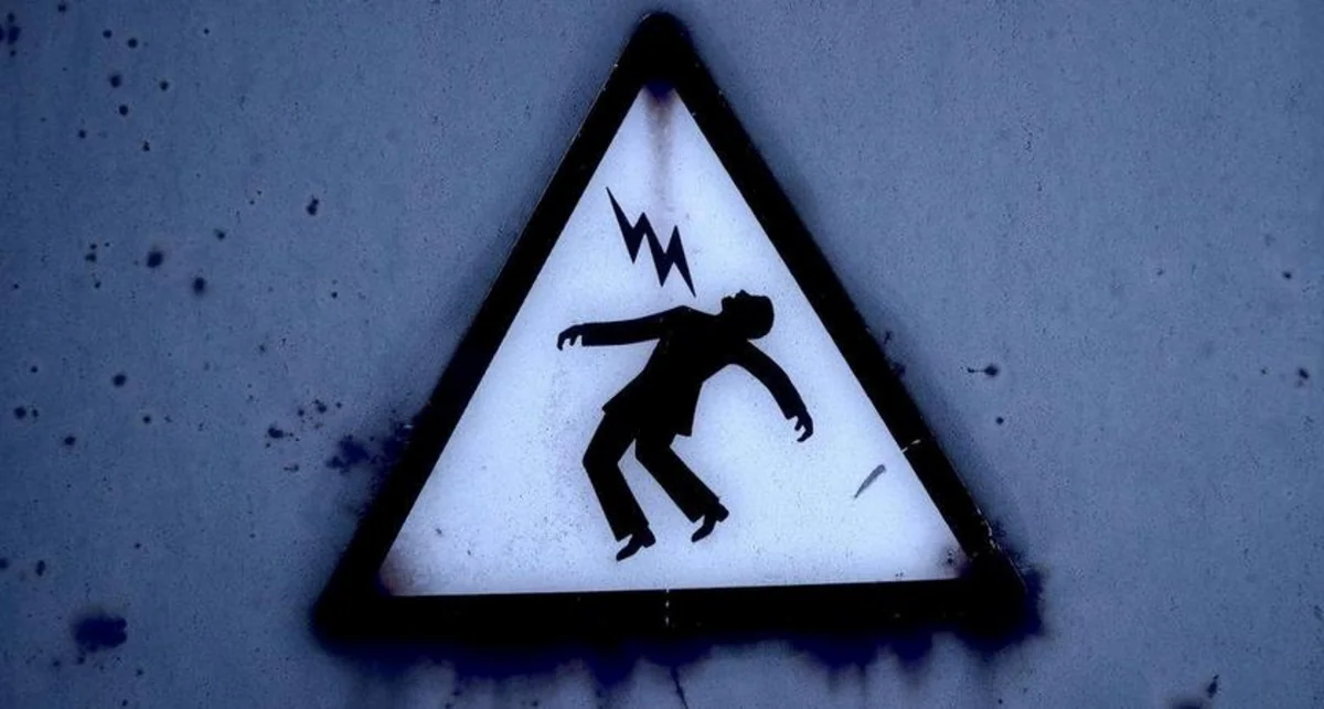Bakıda ustanı elektrik cərəyanı vurub