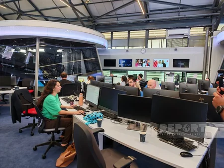 Azərbaycanlı jurnalistlər İsrailin i24NEWS telekanalının redaksiyasında olublar