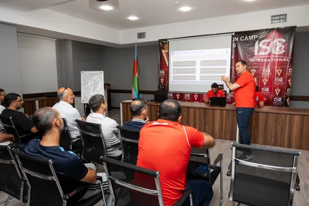 AFFA futbol akademiyalarında maarifləndirici təlimlər keçirib