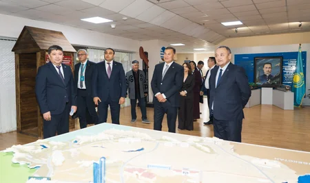 Azərbaycan və Qazaxıstan həmkarlar ittifaqları arasında əməkdaşlıq üzrə Yol xəritəsi imzalanıb