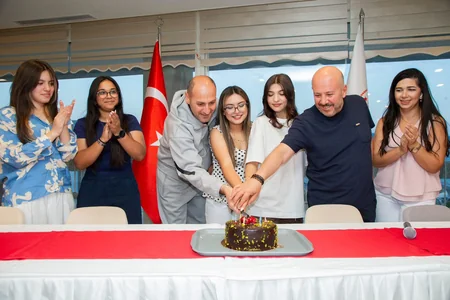 YAŞAT Fondunun təşkilatçılığı ilə şəhid övladları Çanaqqalaya gedib