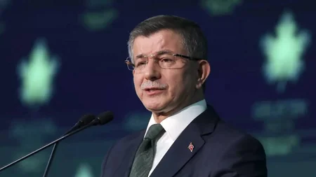 Əhməd Davudoğlu barəsində prezidenti təhqir ittihamı ilə istintaq başladılıb