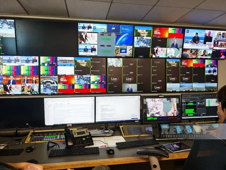 Azərbaycanlı jurnalistlər İsrailin i24NEWS telekanalının redaksiyasında olublar