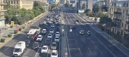 Bakının bəzi yollarında nəqliyyatın sıxlığı yaranıb