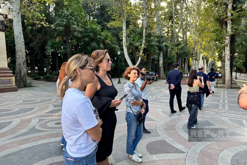 Gürcüstanlı bloqer və jurnalistlər Gəncəyə səfər ediblər