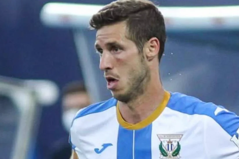 Atletikonun sabiq futbolçusu Ruben Peres karyerasını başa vurub