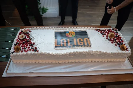 LaLiga Dining & Lounge Musabəyov parkında şəbəkənin ilk park-side məkanını açdı