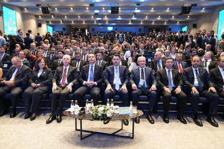Azərbaycan nümayəndə heyəti İstanbul İqlim Maliyyəsi Sammitində iştirak edib
